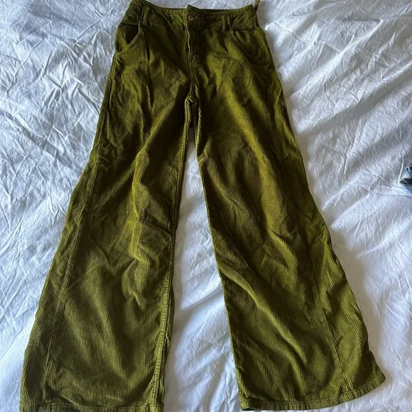 Free people Olive Green Corduroy Wide-Leg Pants - Picture 1 of 6